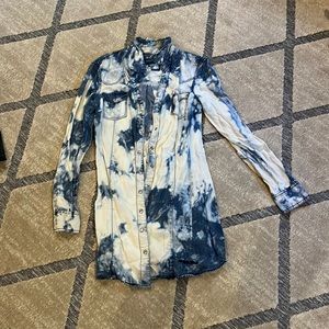 Guess longline tye dye blouse